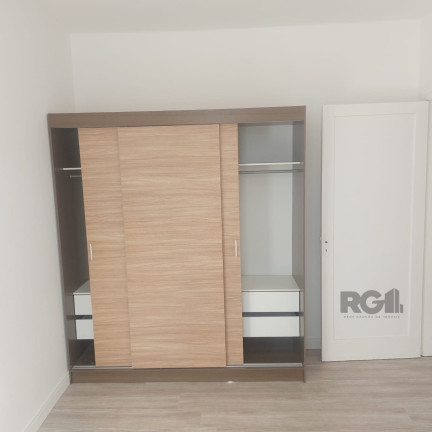Imagem Apartamento com 1 Quarto à Venda, 38 m² em Centro Histórico - Porto Alegre Imagem Apartamento com 1 Quarto à Venda, 38 m² em Centro Histórico - Porto Alegre