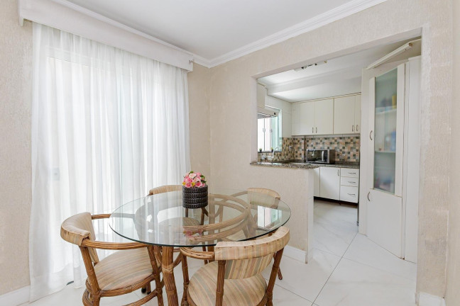 Imagem Sobrado com 3 Quartos à Venda, 114 m² em Guaira - Curitiba Imagem Sobrado com 3 Quartos à Venda, 114 m² em Guaira - Curitiba
