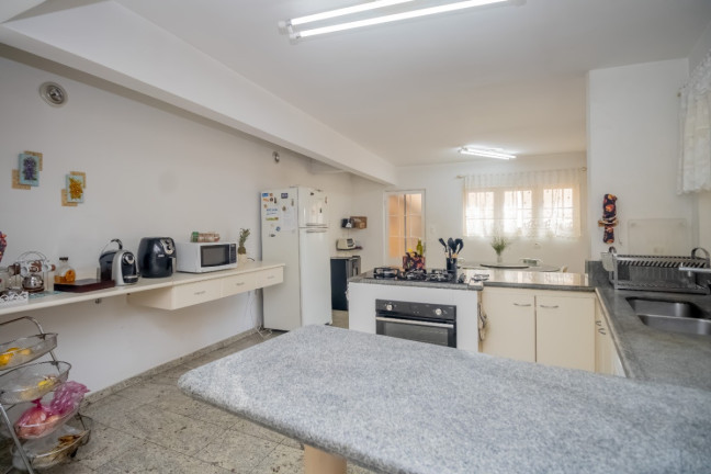 Imagem Sobrado com 3 Quartos à Venda, 256 m² em Vila Ipojuca - São Paulo