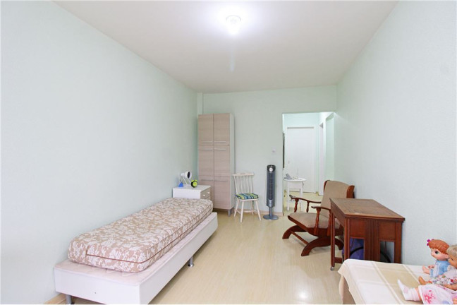 Imagem Imóvel com 1 Quarto à Venda, em Centro Histórico - Porto Alegre Imagem Imóvel com 1 Quarto à Venda, em Centro Histórico - Porto Alegre