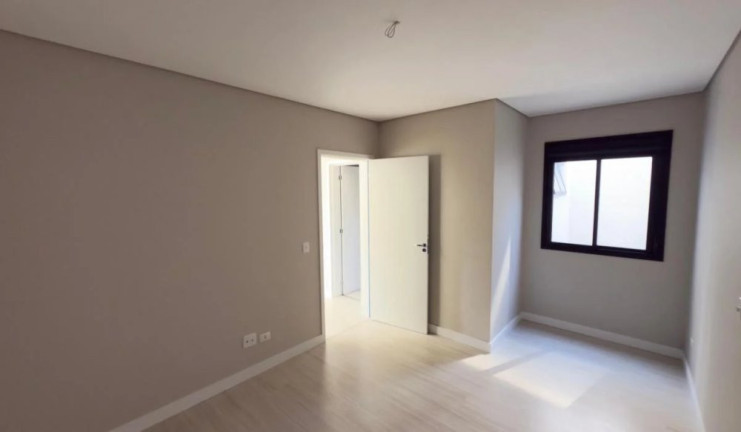 Imagem Sobrado com 3 Quartos à Venda, 160 m² em Portão - Curitiba Imagem Sobrado com 3 Quartos à Venda, 160 m² em Portão - Curitiba