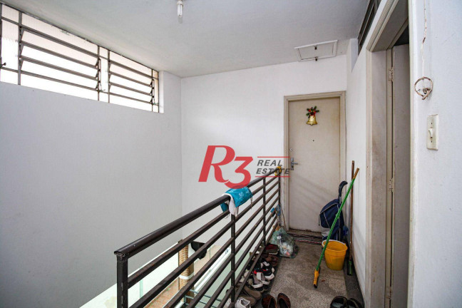 Imagem Sobrado com 3 Quartos à Venda, 350 m² em Encruzilhada - Santos Imagem Sobrado com 3 Quartos à Venda, 350 m² em Encruzilhada - Santos