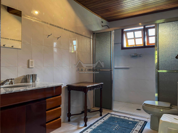 Imagem Casa com 6 Quartos à Venda, 300 m² em Alto Capivari - Campos Do Jordão Imagem Casa com 6 Quartos à Venda, 300 m² em Alto Capivari - Campos Do Jordão