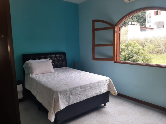 Imagem Casa com 4 Quartos à Venda, 317 m² em Jardim Belvedere - Volta Redonda Imagem Casa com 4 Quartos à Venda, 317 m² em Jardim Belvedere - Volta Redonda