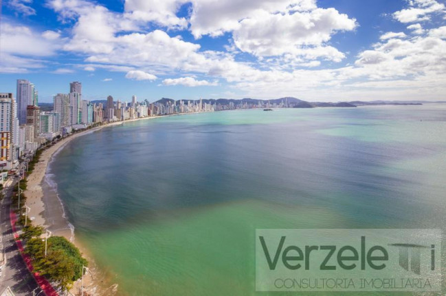 Imagem Apartamento com 4 Quartos à Venda, 238 m² em Centro - Balneário Camboriú Imagem Apartamento com 4 Quartos à Venda, 238 m² em Centro - Balneário Camboriú