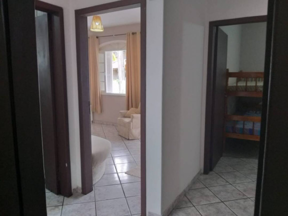 Imagem Casa com 4 Quartos à Venda, em Rio Tavares - Florianópolis Imagem Casa com 4 Quartos à Venda, em Rio Tavares - Florianópolis