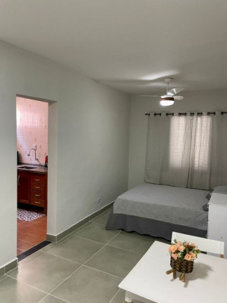 Imagem Kitnet com 1 Quarto à Venda, 35 m² em Maracanã - Praia Grande Imagem Kitnet com 1 Quarto à Venda, 35 m² em Maracanã - Praia Grande