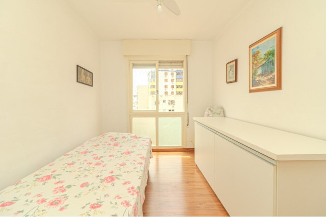 Imagem Imóvel com 2 Quartos à Venda, 74 m² em Passo Da Areia - Porto Alegre Imagem Imóvel com 2 Quartos à Venda, 74 m² em Passo Da Areia - Porto Alegre