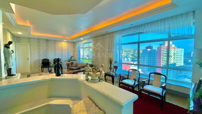 Imagem Cobertura com 7 Quartos à Venda, 274 m² em Centro - Florianópolis Imagem Cobertura com 7 Quartos à Venda, 274 m² em Centro - Florianópolis