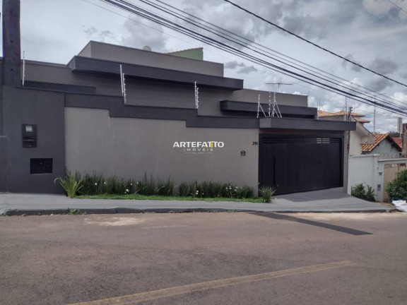 Imagem Casa com 3 Quartos à Venda, 132 m² Imagem Casa com 3 Quartos à Venda, 132 m²