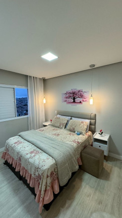 Imagem Apartamento com 2 Quartos à Venda, 54 m² em Vila Humaitá - Santo André