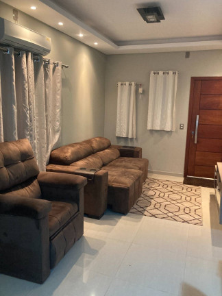 Imagem Casa com 3 Quartos à Venda, 325 m² em Itacolomi - Balneário Piçarras Imagem Casa com 3 Quartos à Venda, 325 m² em Itacolomi - Balneário Piçarras