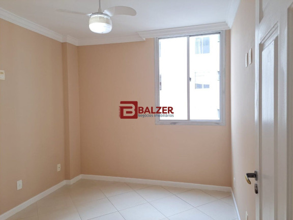 Imagem Apartamento com 3 Quartos à Venda, 125 m² em Centro - Florianópolis Imagem Apartamento com 3 Quartos à Venda, 125 m² em Centro - Florianópolis