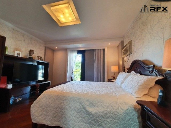 Imagem Apartamento com 3 Quartos à Venda, 215 m² em Santa Rosa - Niterói