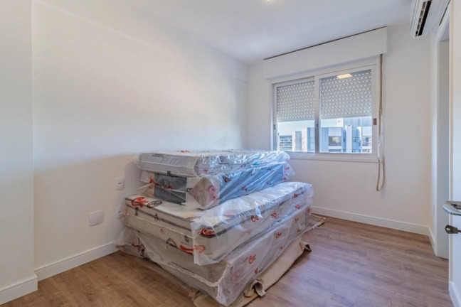Imagem Apartamento com 4 Quartos à Venda, 127 m² em Tristeza - Porto Alegre Imagem Apartamento com 4 Quartos à Venda, 127 m² em Tristeza - Porto Alegre