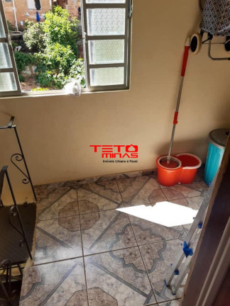 Imagem Casa com 2 Quartos à Venda, 107 m² em Bairro Nossa Senhora De Lurdes - São Lourenço Imagem Casa com 2 Quartos à Venda, 107 m² em Bairro Nossa Senhora De Lurdes - São Lourenço