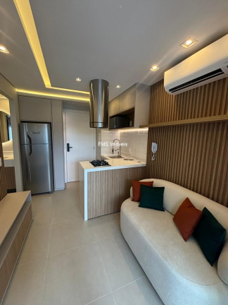 Imagem Imóvel com 1 Quarto para Alugar, 32 m² em Moema - São Paulo Imagem Imóvel com 1 Quarto para Alugar, 32 m² em Moema - São Paulo
