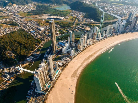 Imagem Apartamento com 4 Quartos à Venda, 261 m² em Barra Sul - Balneário Camboriú Imagem Apartamento com 4 Quartos à Venda, 261 m² em Barra Sul - Balneário Camboriú