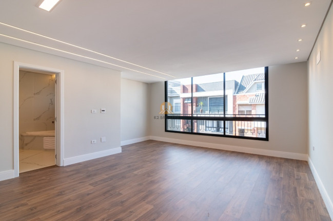 Imagem Imóvel com 3 Quartos à Venda, 327 m² em Bairro Alto - Curitiba