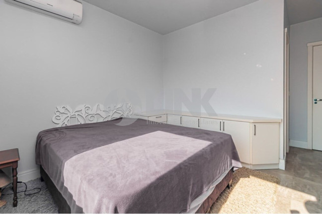 Imagem Apartamento com 3 Quartos à Venda, 70 m² em Passo Da Areia - Porto Alegre