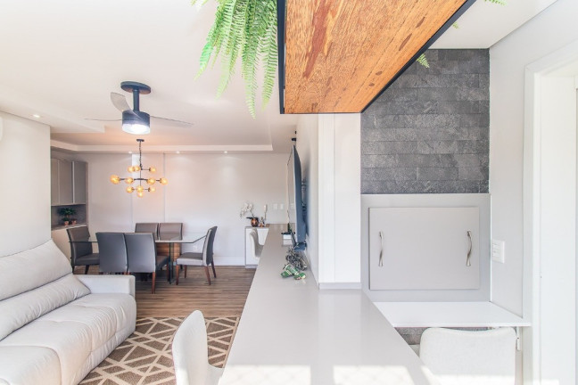 Imagem Imóvel com 2 Quartos à Venda, 79 m² em Higienópolis - Porto Alegre Imagem Imóvel com 2 Quartos à Venda, 79 m² em Higienópolis - Porto Alegre