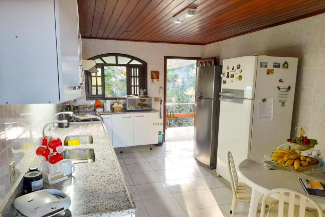 Imagem Casa com 3 Quartos à Venda, 220 m² em Badu - Niterói Imagem Casa com 3 Quartos à Venda, 220 m² em Badu - Niterói
