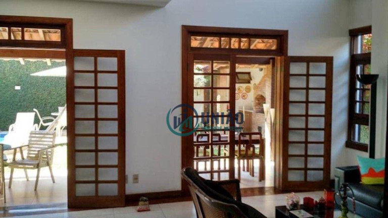 Imagem Casa com 4 Quartos à Venda, 300 m² em São Francisco - Niterói Imagem Casa com 4 Quartos à Venda, 300 m² em São Francisco - Niterói