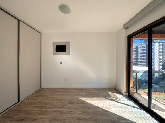 Imagem Apartamento com 4 Quartos à Venda, 258 m² em Centro - Florianópolis Imagem Apartamento com 4 Quartos à Venda, 258 m² em Centro - Florianópolis