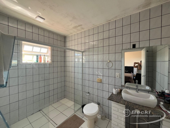 Imagem Casa com 4 Quartos à Venda, 219 m² em Floresta - Joinville Imagem Casa com 4 Quartos à Venda, 219 m² em Floresta - Joinville