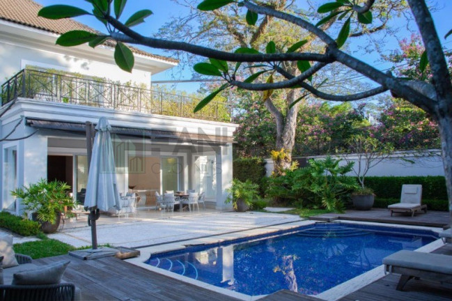 Imagem Casa com 4 Quartos à Venda, 700 m² em Jardim Europa - São Paulo Imagem Casa com 4 Quartos à Venda, 700 m² em Jardim Europa - São Paulo