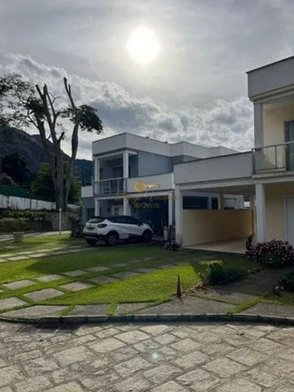 Imagem Casa com 4 Quartos à Venda, 300 m² em Parque Do Imbui - Teresópolis Imagem Casa com 4 Quartos à Venda, 300 m² em Parque Do Imbui - Teresópolis
