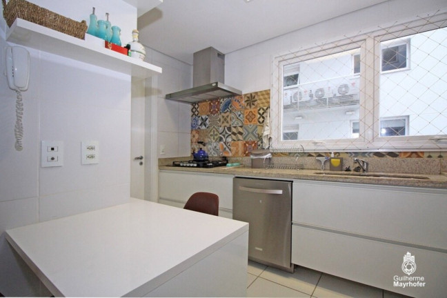 Imagem Imóvel com 3 Quartos à Venda, 158 m² em Menino Deus - Porto Alegre Imagem Imóvel com 3 Quartos à Venda, 158 m² em Menino Deus - Porto Alegre
