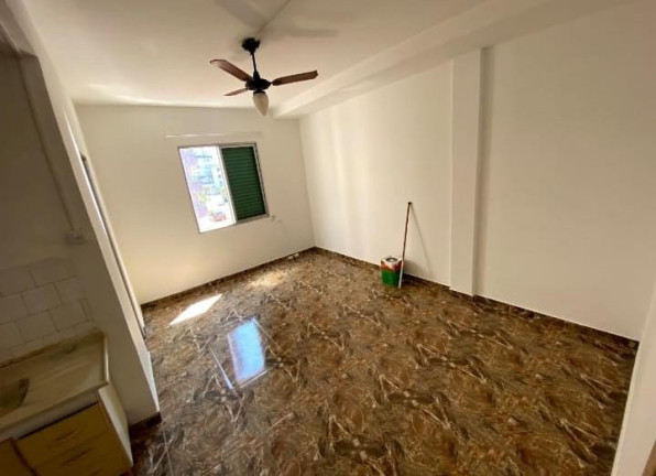 Imagem Kitnet com 1 Quarto à Venda, 25 m² em Guilhermina - Praia Grande Imagem Kitnet com 1 Quarto à Venda, 25 m² em Guilhermina - Praia Grande
