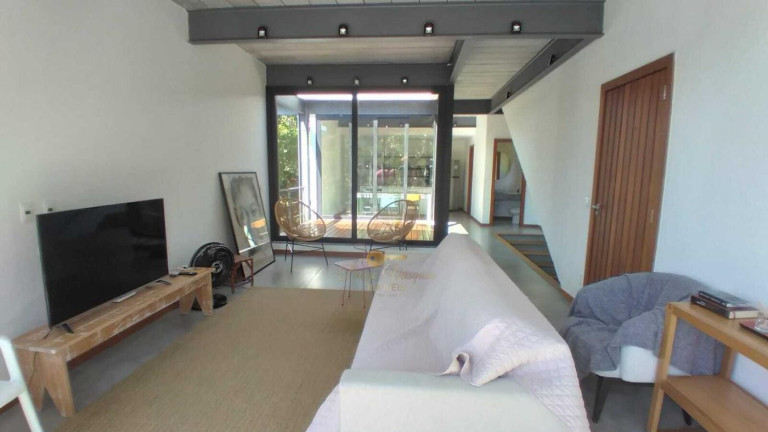 Imagem Casa com 3 Quartos à Venda, 300 m² em Vargem Grande - Teresópolis Imagem Casa com 3 Quartos à Venda, 300 m² em Vargem Grande - Teresópolis