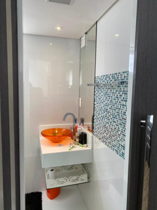 Imagem Apartamento com 3 Quartos à Venda, 197 m² Imagem Apartamento com 3 Quartos à Venda, 197 m²