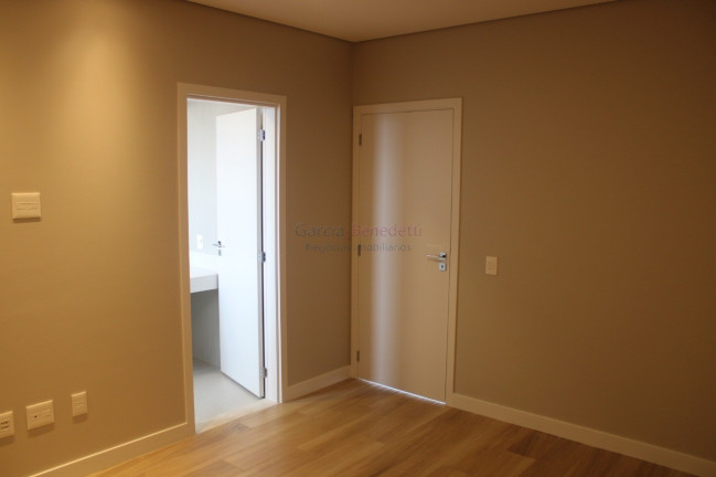 Imagem Casa com 4 Quartos à Venda, 348 m² em Medeiros - Jundiai Imagem Casa com 4 Quartos à Venda, 348 m² em Medeiros - Jundiai