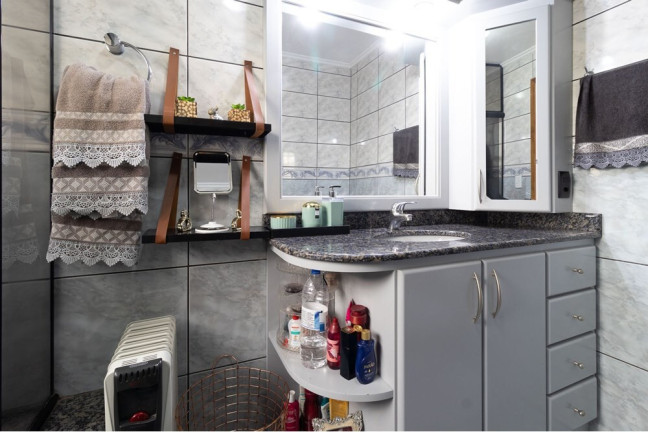 Imagem Casa com 3 Quartos à Venda, 190 m² em Rubem Berta - Porto Alegre Imagem Casa com 3 Quartos à Venda, 190 m² em Rubem Berta - Porto Alegre