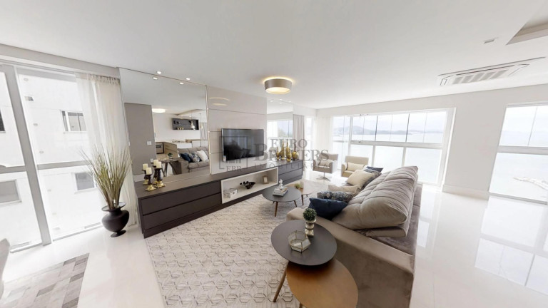 Imagem Apartamento com 5 Quartos à Venda, 237 m² em Centro - Balneário Camboriú Imagem Apartamento com 5 Quartos à Venda, 237 m² em Centro - Balneário Camboriú