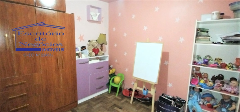 Imagem Casa com 4 Quartos à Venda, 250 m² em Agronomia - Porto Alegre Imagem Casa com 4 Quartos à Venda, 250 m² em Agronomia - Porto Alegre