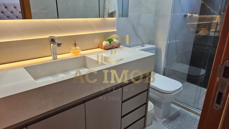 Imagem Imóvel com 4 Quartos à Venda, 140 m² em Pituacu - Salvador