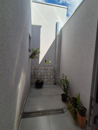Imagem Casa de Condomínio com 3 Quartos à Venda, 167 m²