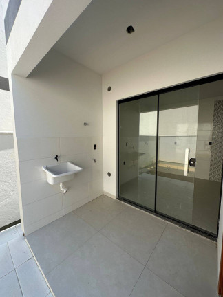 Imagem Casa com 2 Quartos à Venda, 70 m² em Tijucas Imagem Casa com 2 Quartos à Venda, 70 m² em Tijucas