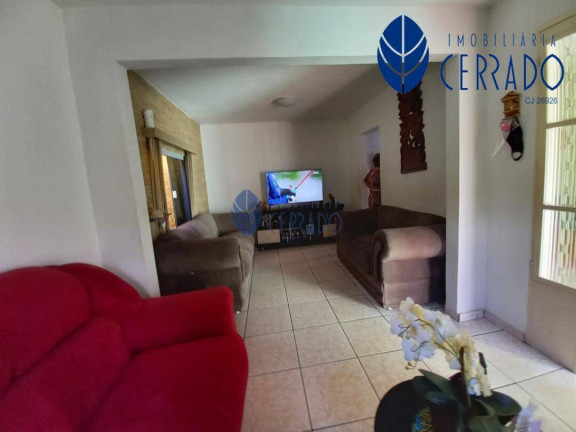 Imagem Casa com 3 Quartos à Venda, 150 m² em Vila Jussara - Anápolis Imagem Casa com 3 Quartos à Venda, 150 m² em Vila Jussara - Anápolis