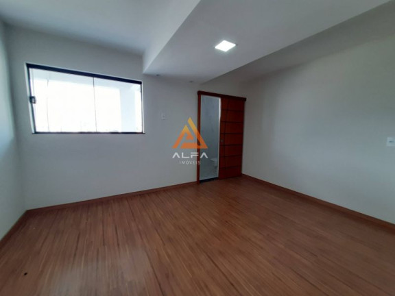 Imagem Casa com 3 Quartos à Venda, 205 m² Imagem Casa com 3 Quartos à Venda, 205 m²