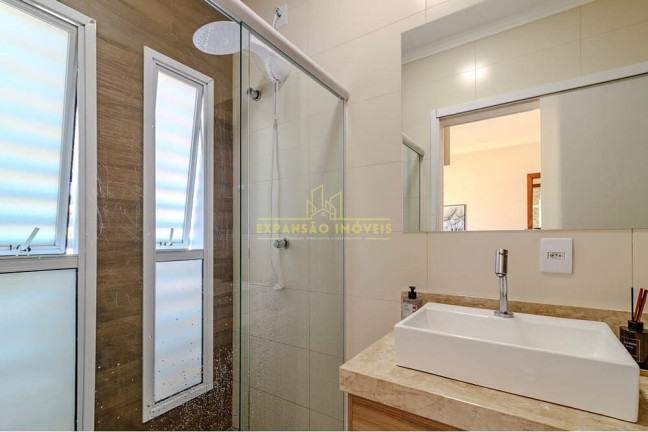 Imagem Casa com 3 Quartos à Venda, 126 m² em São João Do Rio Vermelho - Florianópolis Imagem Casa com 3 Quartos à Venda, 126 m² em São João Do Rio Vermelho - Florianópolis