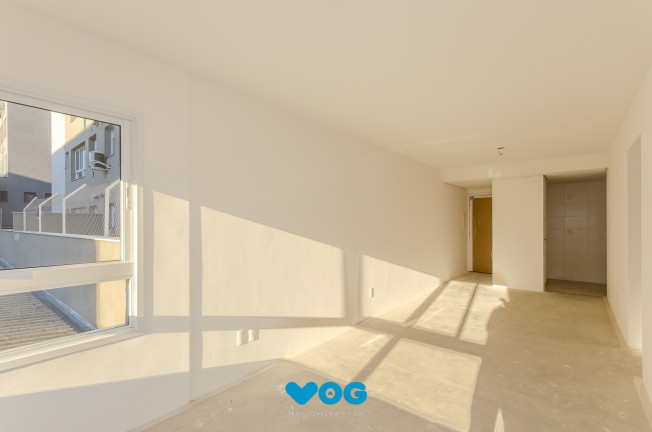 Imagem Imóvel com 2 Quartos à Venda, 70 m² em Jardim Do Salso - Porto Alegre