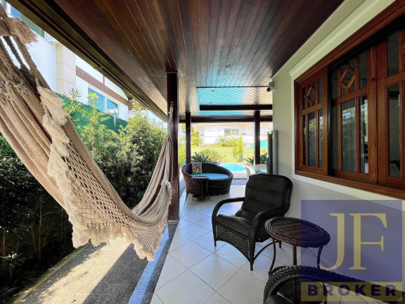Imagem Casa com 5 Quartos para Temporada, 350 m² em Jurerê Internacional - Florianópolis Imagem Casa com 5 Quartos para Temporada, 350 m² em Jurerê Internacional - Florianópolis