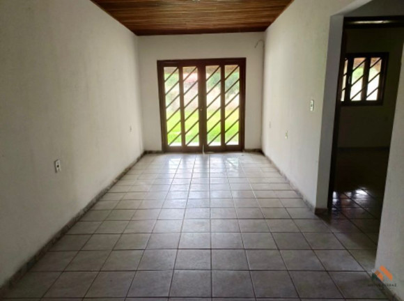 Imagem Casa com 2 Quartos à Venda, 82 m²