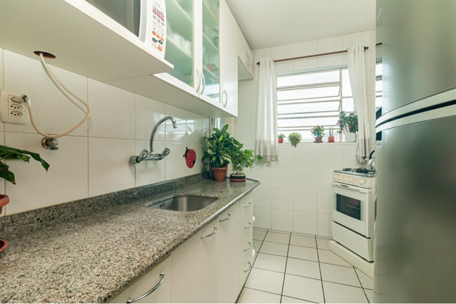 Imagem Apartamento com 2 Quartos à Venda, 58 m² em Vila Ipiranga - Porto Alegre Imagem Apartamento com 2 Quartos à Venda, 58 m² em Vila Ipiranga - Porto Alegre