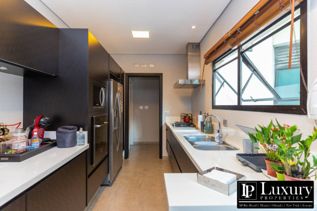 Imagem Apartamento com 2 Quartos à Venda, 257 m² em Moema - São Paulo